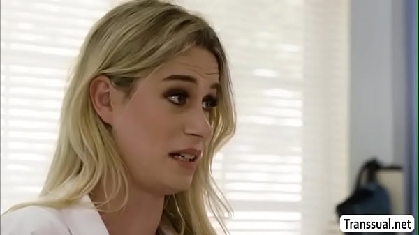 TBabe Nikki Vicious satisfy her anal needs by fucking a random guy