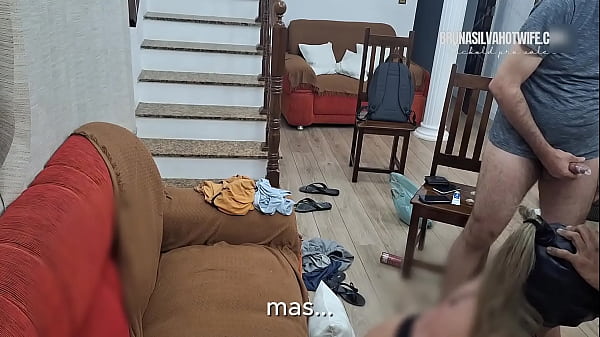 Casada com dois pela primeira vez - Anal Cum Shot cuspindo porra na boca do corno