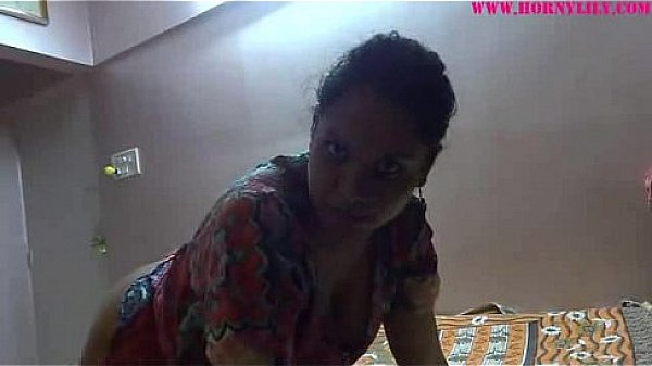mumbai hot babe hornylily in her apartemen fucking herself