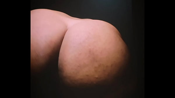 Big ass twerk  