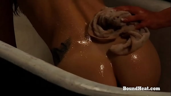 Sexy Lesbian Slave With Banging Tight Body Moans From Harsh Whipping