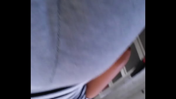 Sexy Latina Big Butt shopping