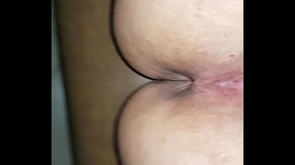 Enchendo o cu de porra