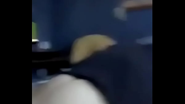 Mi amigo le chupa la concha a Sole