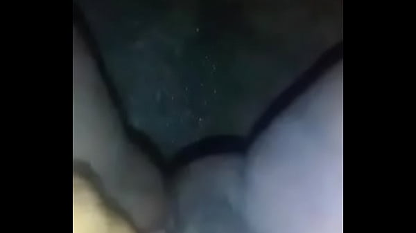 Gordita bien buena masturbandose