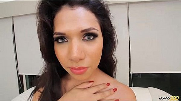 Isabella Jerkng her Shecock