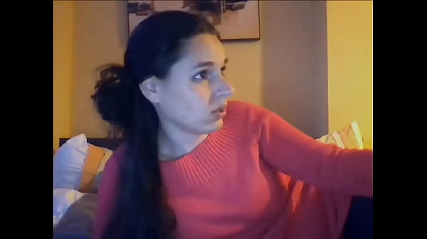 dos chicas jugando con sus chochi  