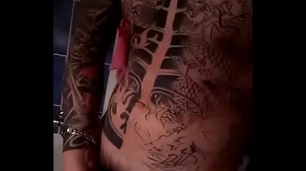 hot boy xăm trổ 1