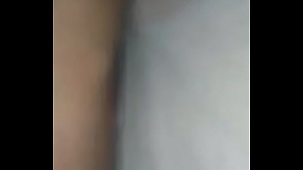 Pibe acaba en la cama 