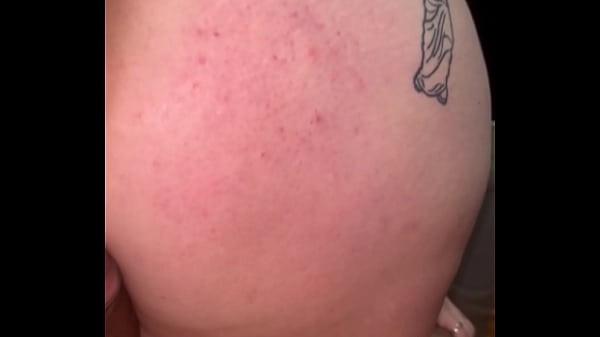 Vino mi amigo y le chupe la rica verga que tiene y me termino cojiendo rico hasta hacerme venir a lluvia de squirt