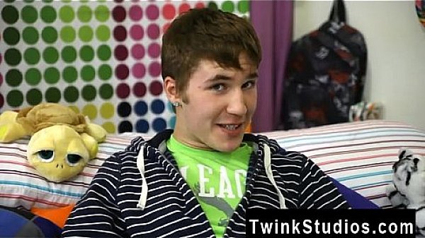 Naked men Kain Lanning is a steamy little stud from Iowa. He