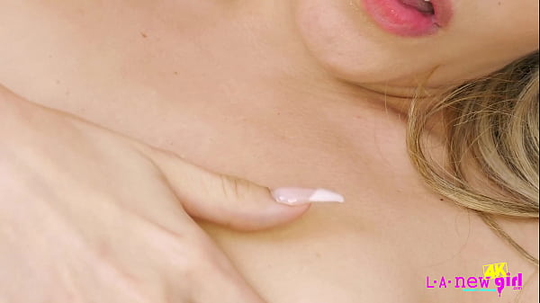 Pretty teen model shows her amazing body