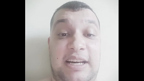 fata s-o ia la bot si s-o suga