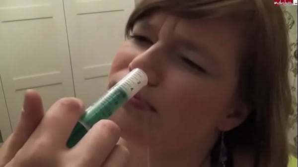 Girl injects cum up her nose with syringe [no sound]