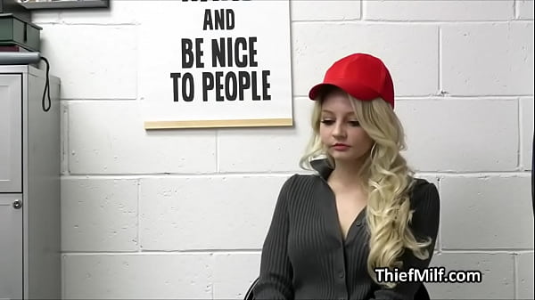 Blonde suburban housewife deepthroats for stealing