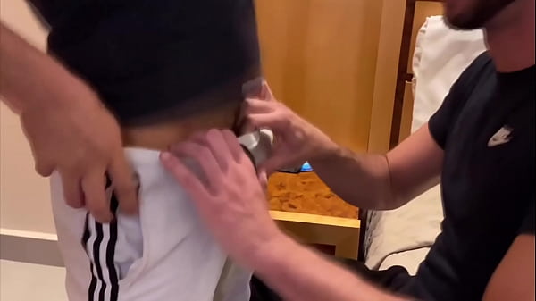 PEGUEI O MANOBRISTA HETERO