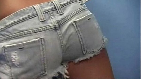 Black babe sucking cock - Gloryhole Initiations 31  