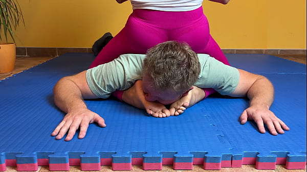 Foot Humiliation Wrestling Asian Barefoot Wins the Match  