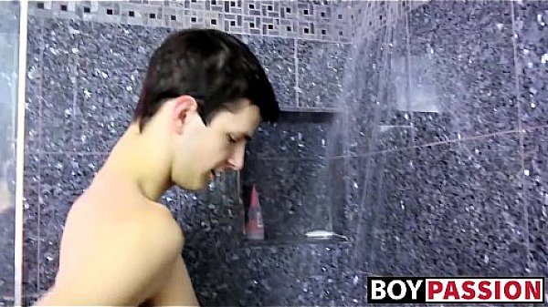 Naughty teen homo wanking off wet