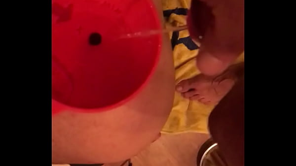 asspiss  inside Urine   funnel  