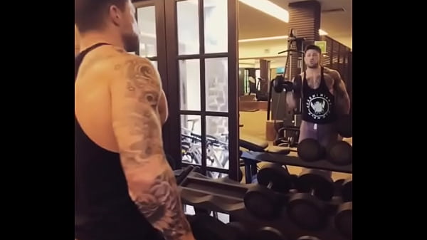 Duncan James In The Gym