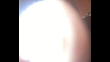 borracha follando y mamando verga en cochera de Bogota