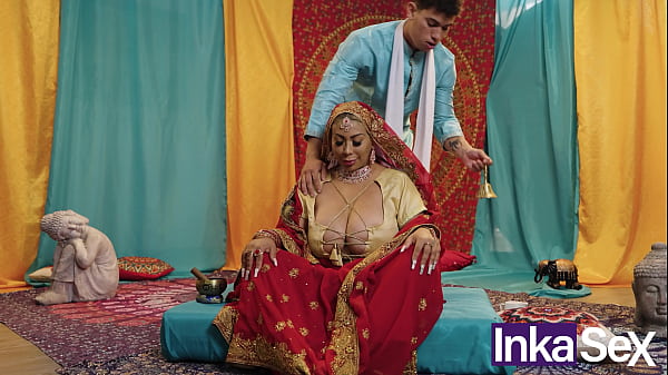 Chudai - Milf Hind&uacute; de grandes tetas le es infiel a su esposo con masajista pervertido.