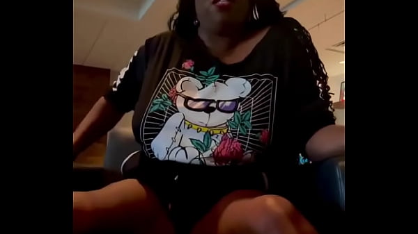 I&rsquo;M EVERY MAN&rsquo;S FAVORITE KANDI BAR!#Blacktrans #Ebonytrans #BlackTgirls #prettytrans #beautitultrans #sexytrans #natu...  