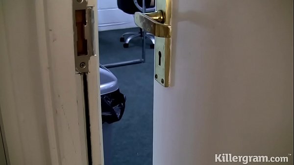 Hot teen in big cock threesome with big cock swingers and wife 