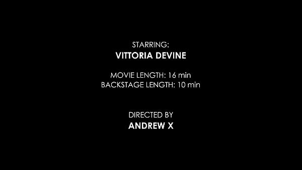 Vittoria Divine Testing The Handmade Vulkano Size XL (With Additional Anal Fisting) AH003 