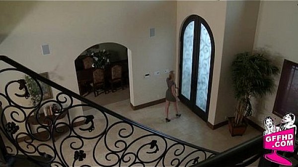 Girls having fun 0318