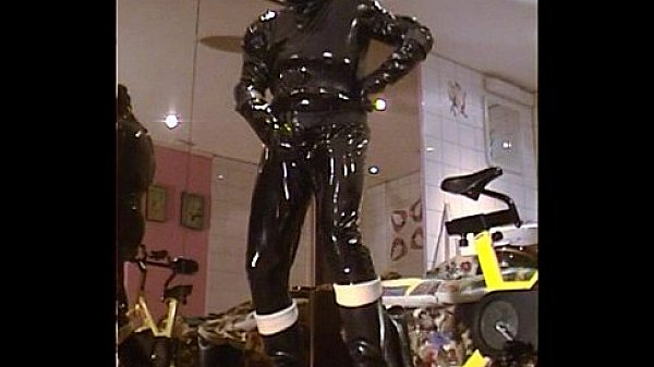 Roxina2003WildInNewDressAndCum020303XXXL.MPG