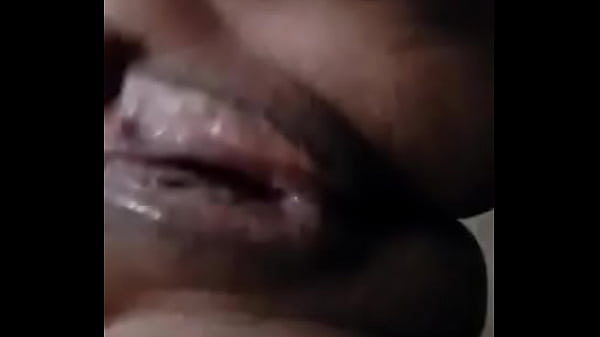 Le gusta venirse y que yo la vea....