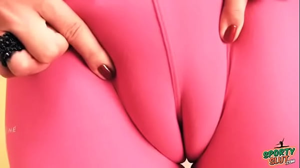 Perfect Cameltoe Pussy! In Tight Spandex! Working Out! Ass!!