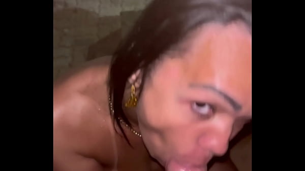 Encheu meu cu de leite na rua 