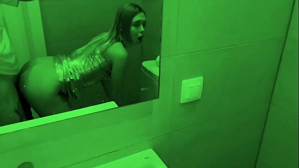 Nightclub Hookup, Blonde Bombshell Gets It in the WC