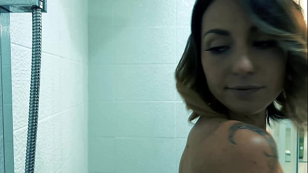 "L'eau de Pam" !! Il y en a qui vendent l'eau de leur bain, moi je vous propose ... 