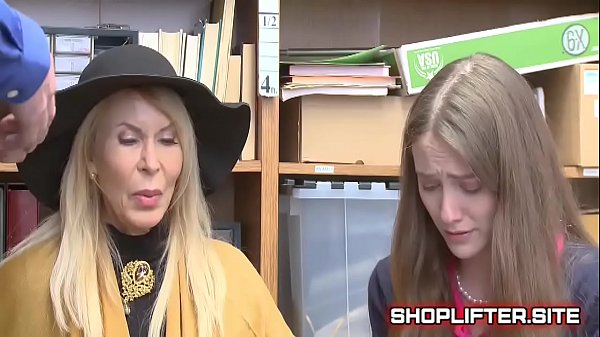 Sexy shoplifter offers to fuck the LP officer to avoid jail time