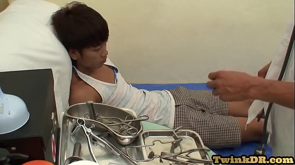 Asian 21yo doctor fucks twink asshole in his infirmary