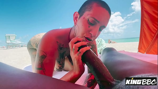 Welcome to Miami! Pornstar Gia Lovely Sucks Louie Smalls on a Public Beach at KingBBC  