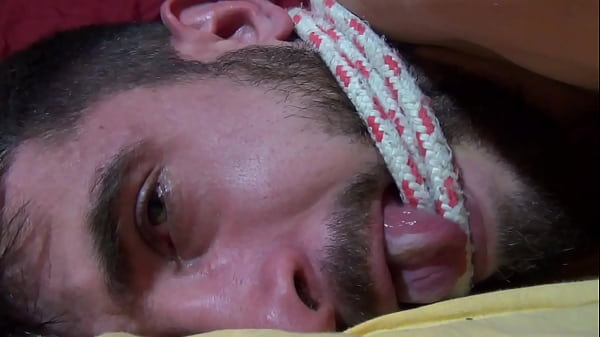 B&acirc;tards aux ordres des maitres dans ce docu-fiction