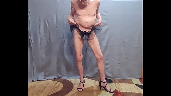 Busy-Bottom strutting Nude in Frilly Panties 