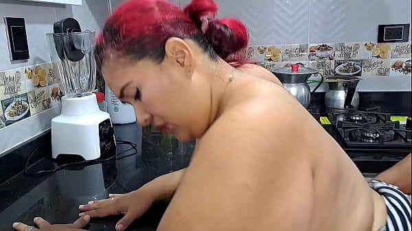 se calienta hasta follar