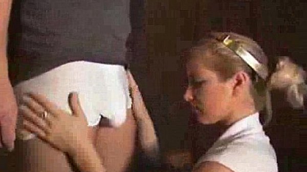 Teen couple makes sex tape