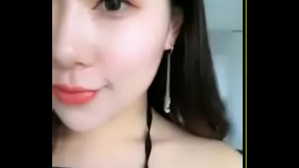 美女自慰自拍粉色鮑魚很想插