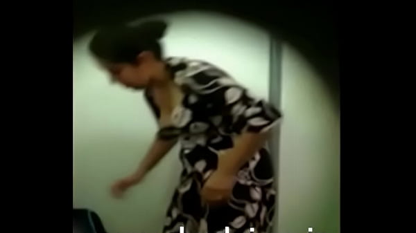 desi indian bhabhi dress captured by devar