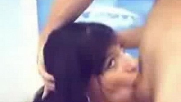 Petite Inexperienced First-Timer Got Facial Slammed