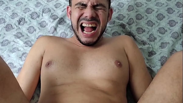 TRAINER PAUZUDO ENCHEU MEU RABO DE LEITE DEPOIS DE FODER MEU CU SEM