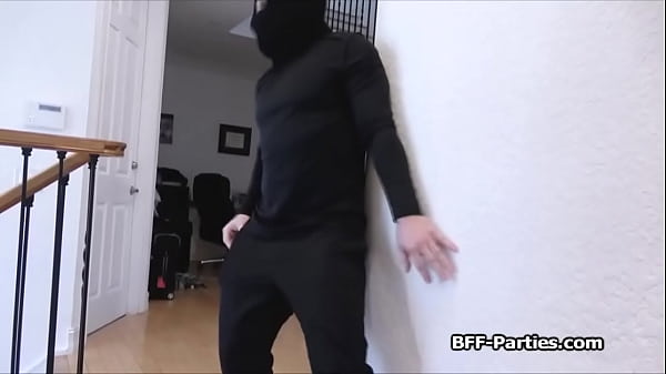 Burglar turns to stripper just to get sucked 