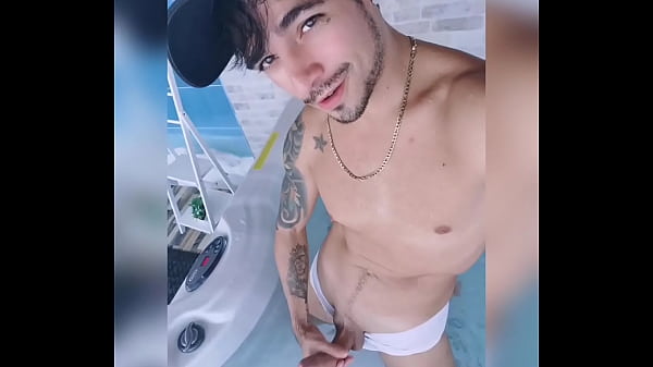Paja y Leche en el Jacuzzi  